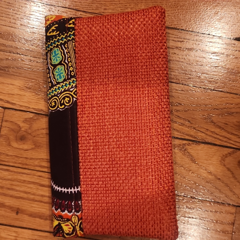Colorful Patterned Clutch - Picture 2 of 3